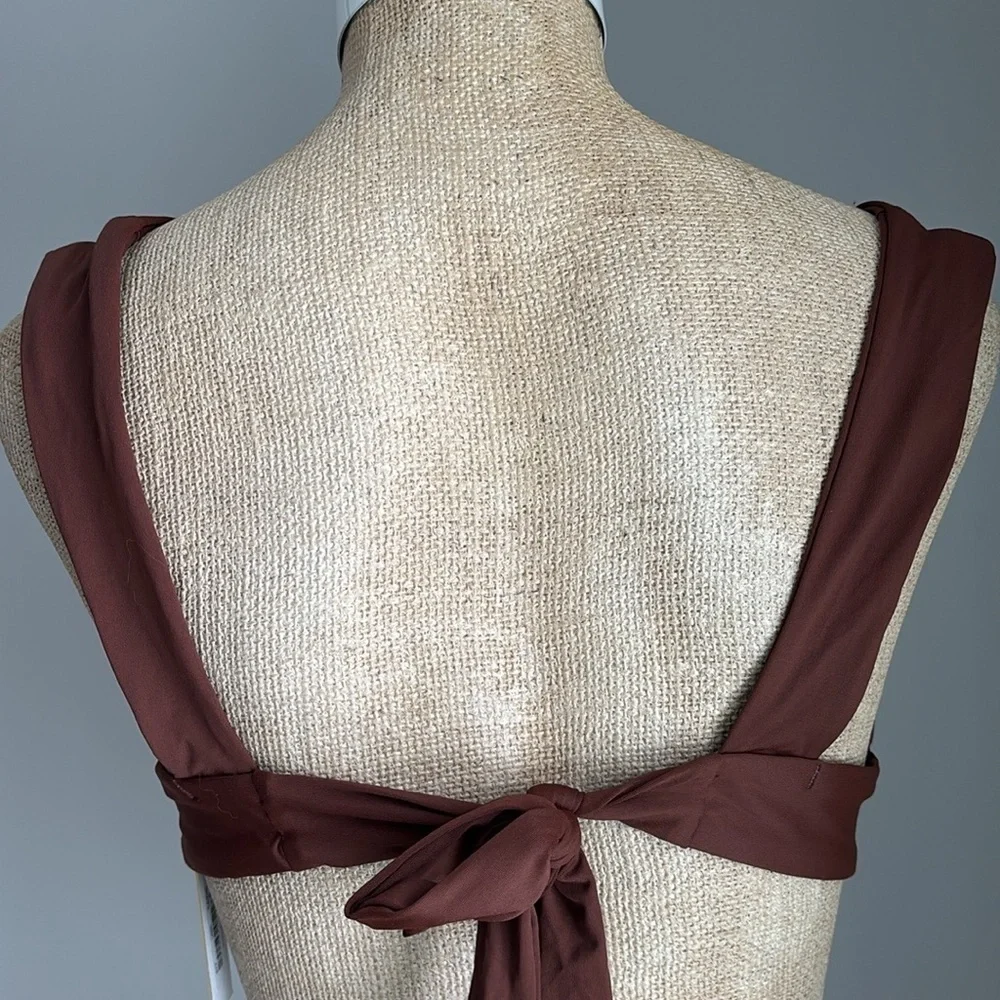 Vitamin A Magnolia V-Neck Bikini Top Size 12/D NWOT